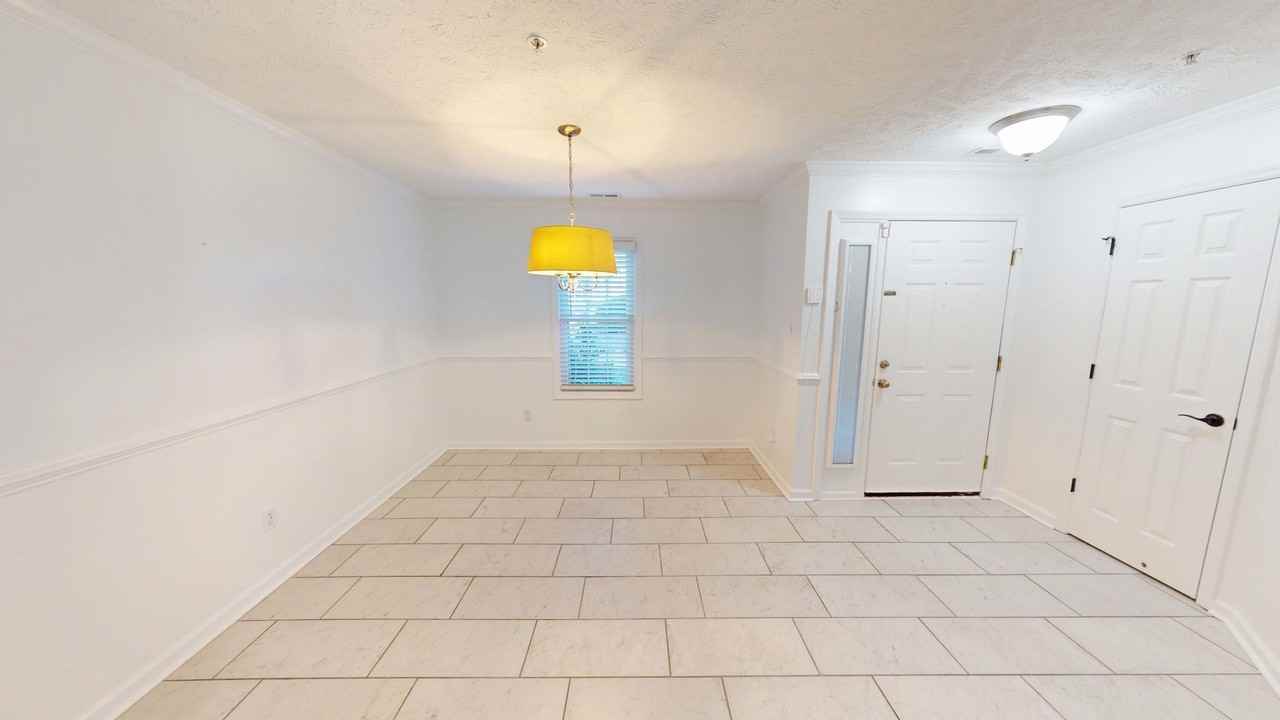 330 Bubble Creek Ct - Photo 4 of 26