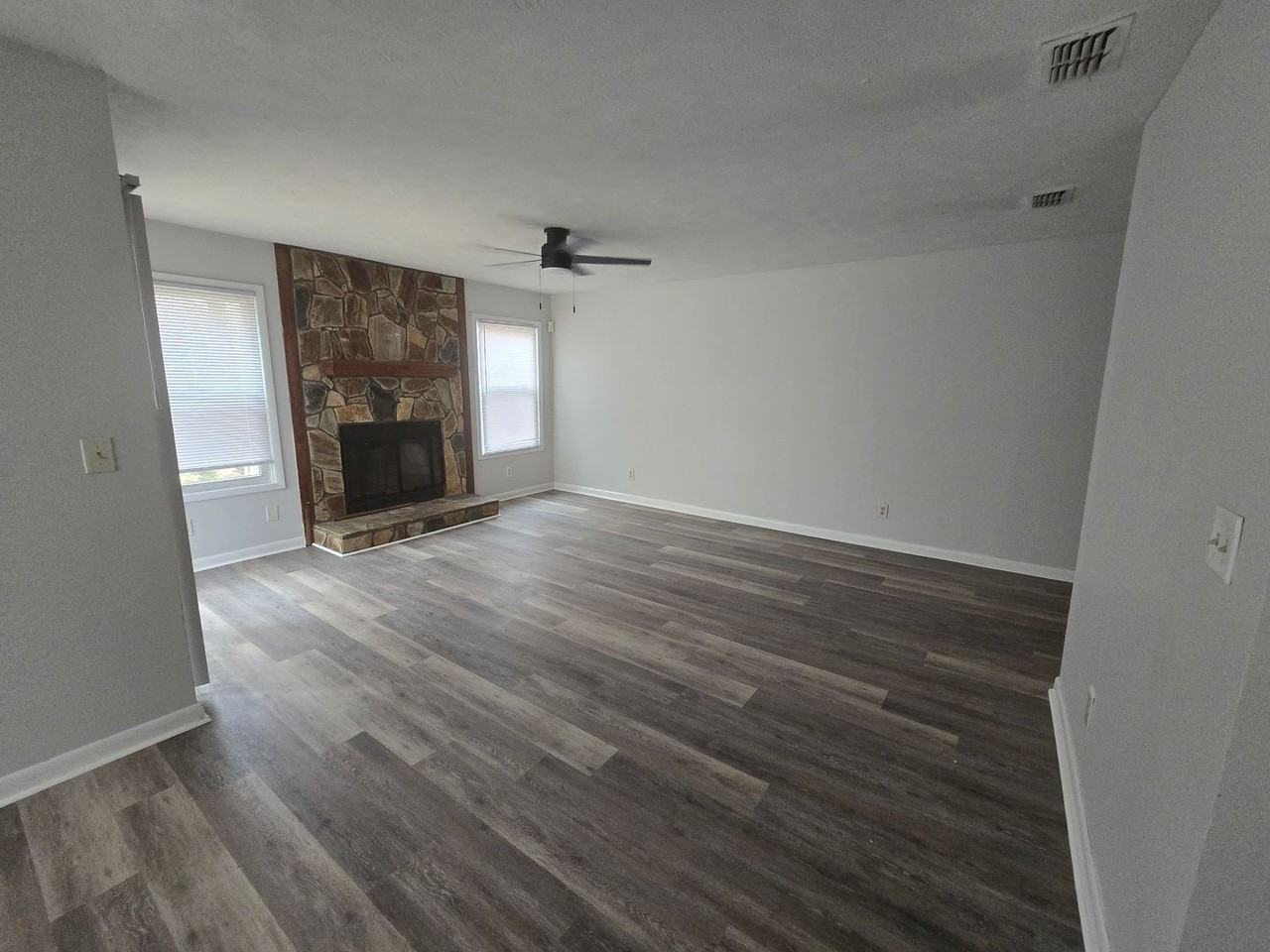 6809 Willowbrook Dr - Photo 2 of 14