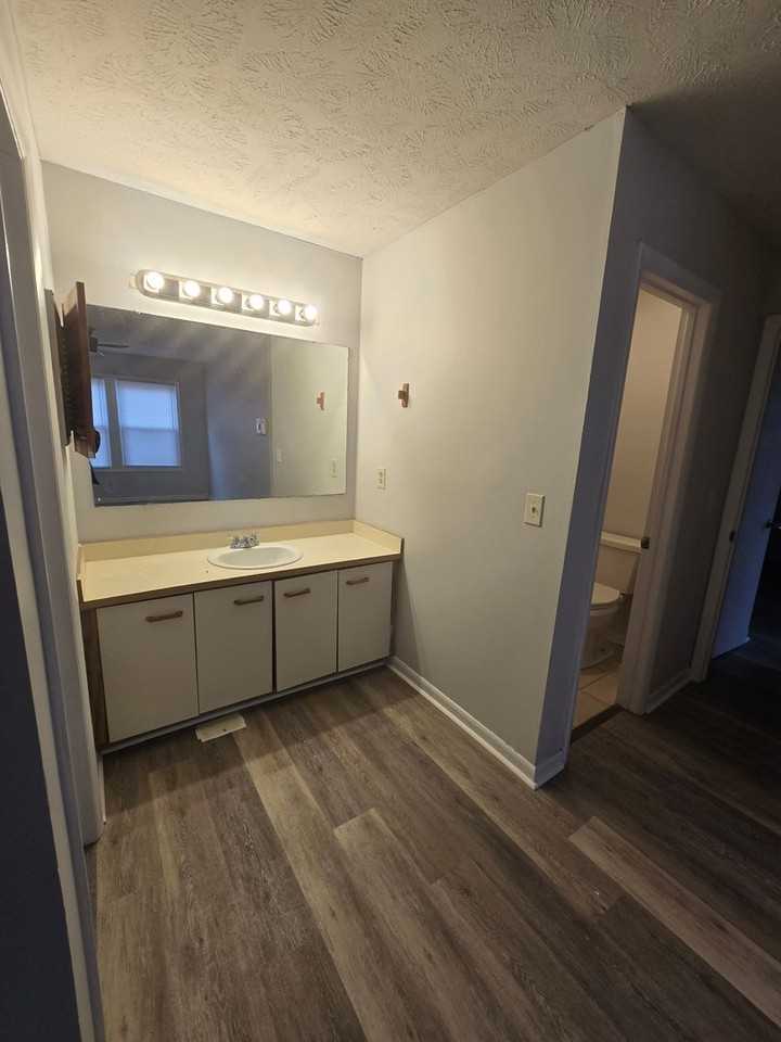 6809 Willowbrook Dr - Photo 5 of 14