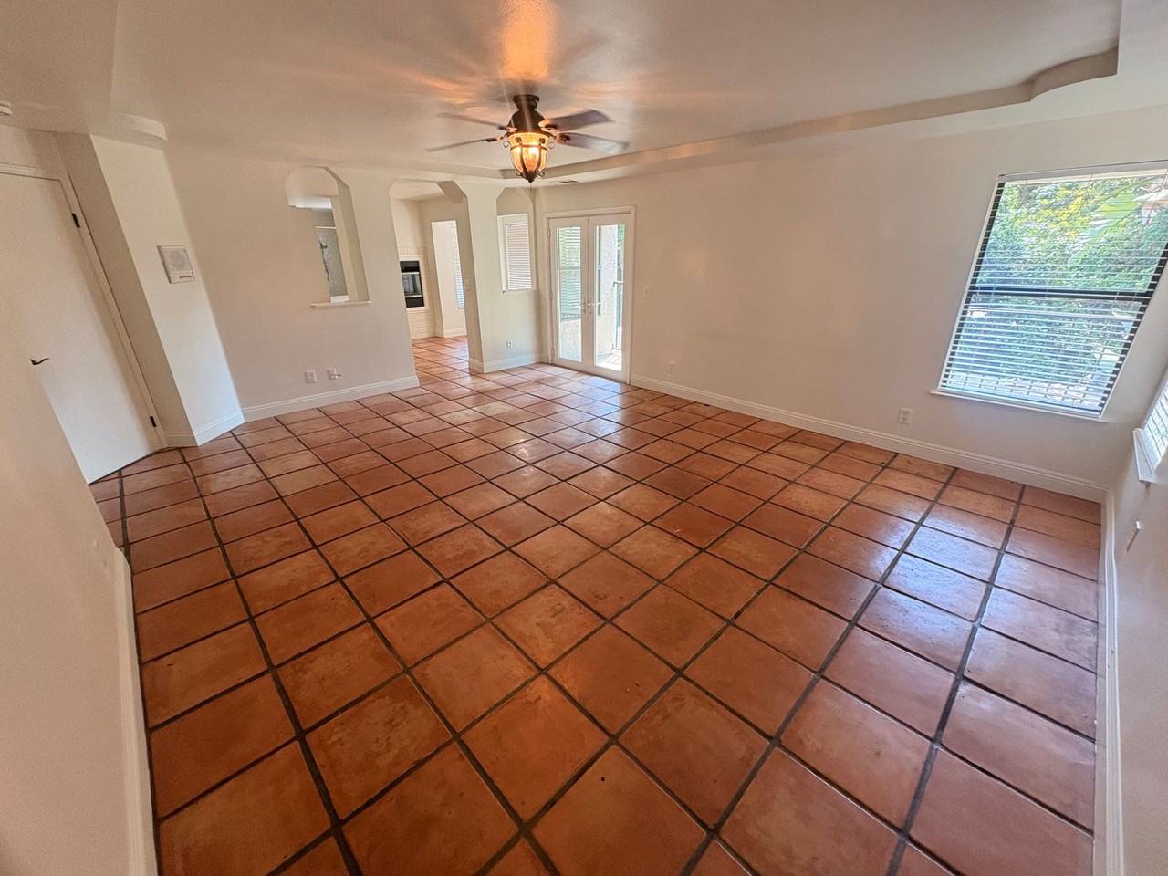 5339 W Sweet Ct - Photo 3 of 11