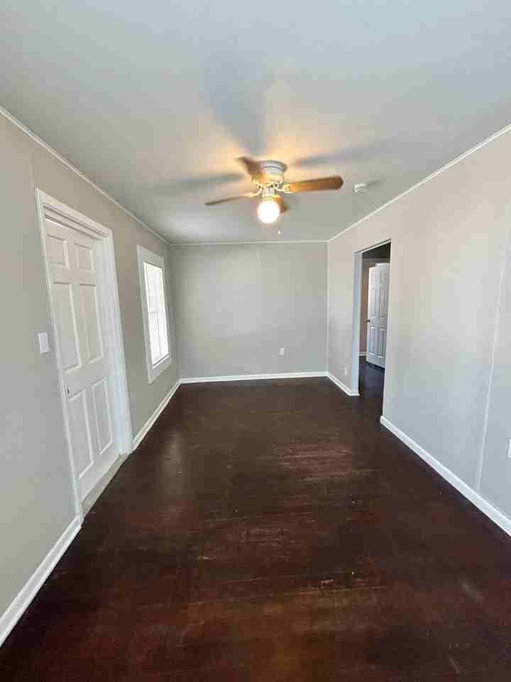 444 E Tillman Ave #5 - Photo 3 of 10