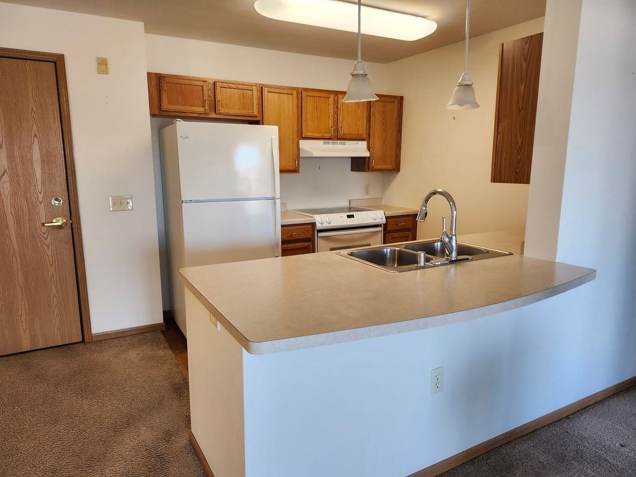 Woodfield Village I - Photo 3 of 13