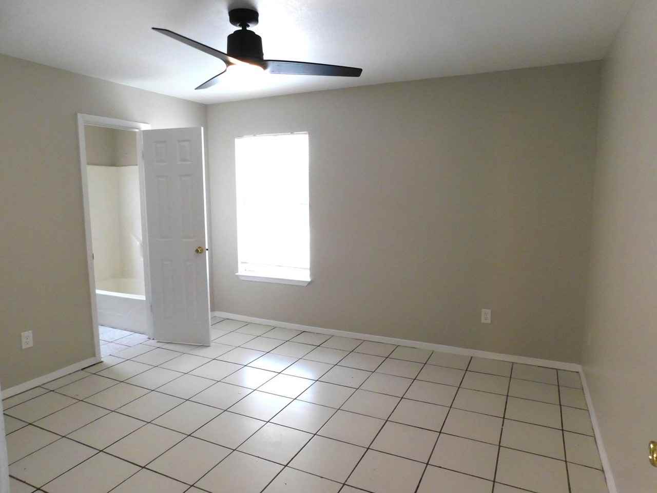 105 Rockwell Way #3 - Photo 4 of 20