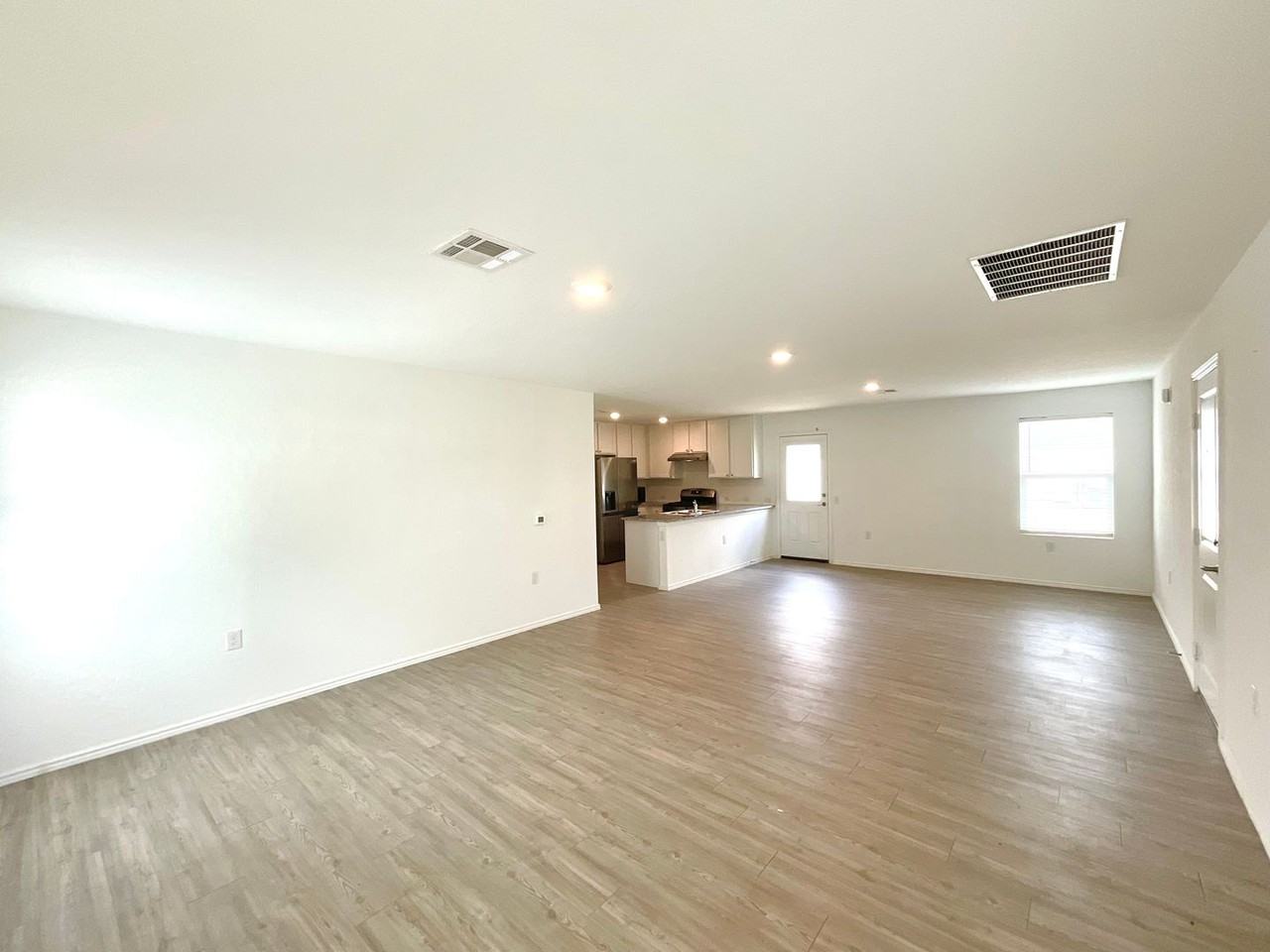 907 Cook Bnd - Photo 5 of 27