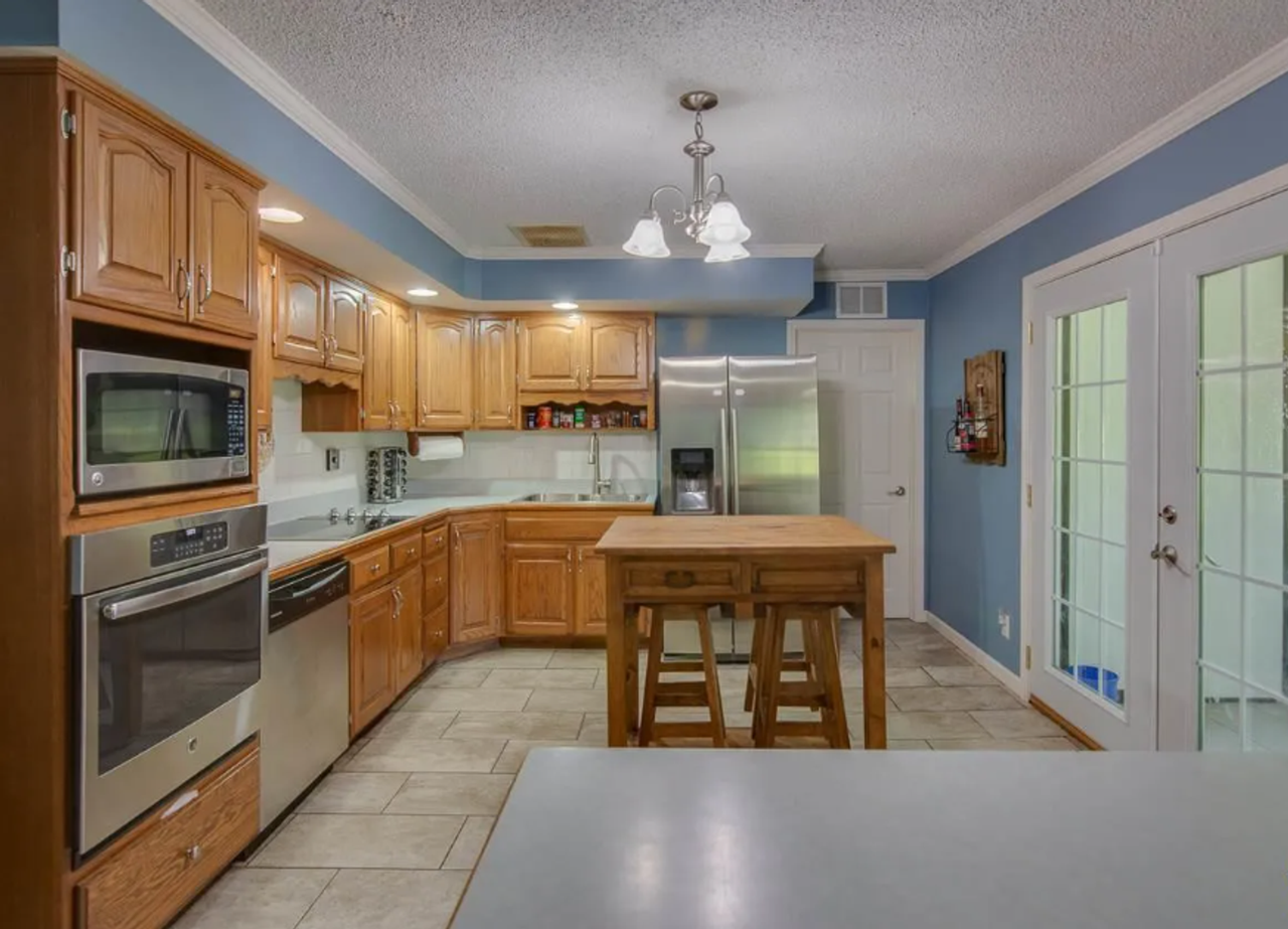 3329 Sw Kiowa St - Photo 5 of 18