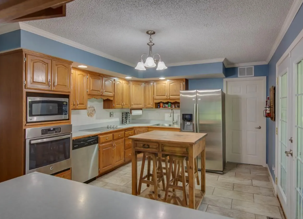 3329 Sw Kiowa St - Photo 6 of 18