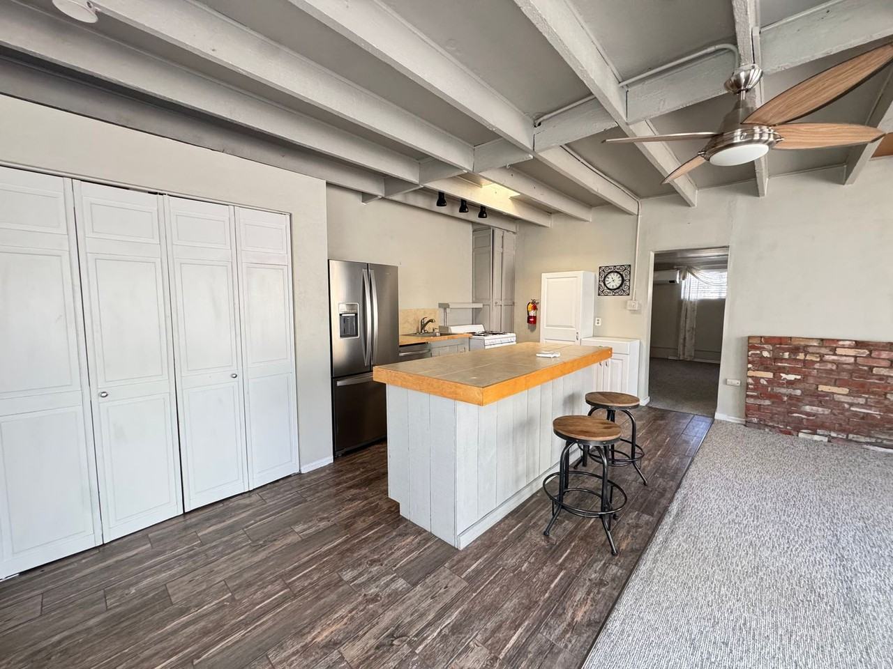 330 330 Pueblo Solano Rd NE, Casita - Photo 6 of 8