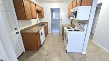 featured image of 704 Vivian St