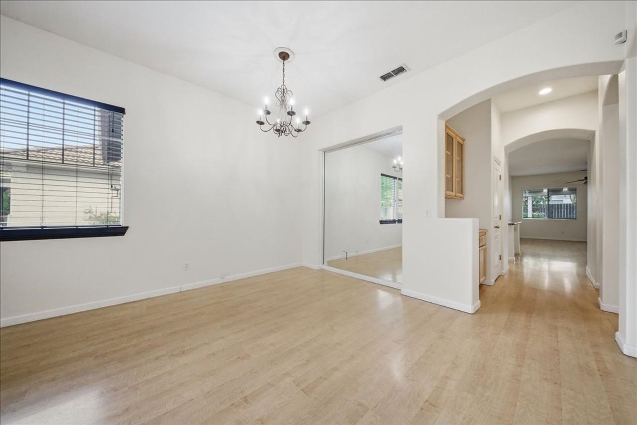 3618 Anthea St - Photo 6 of 21