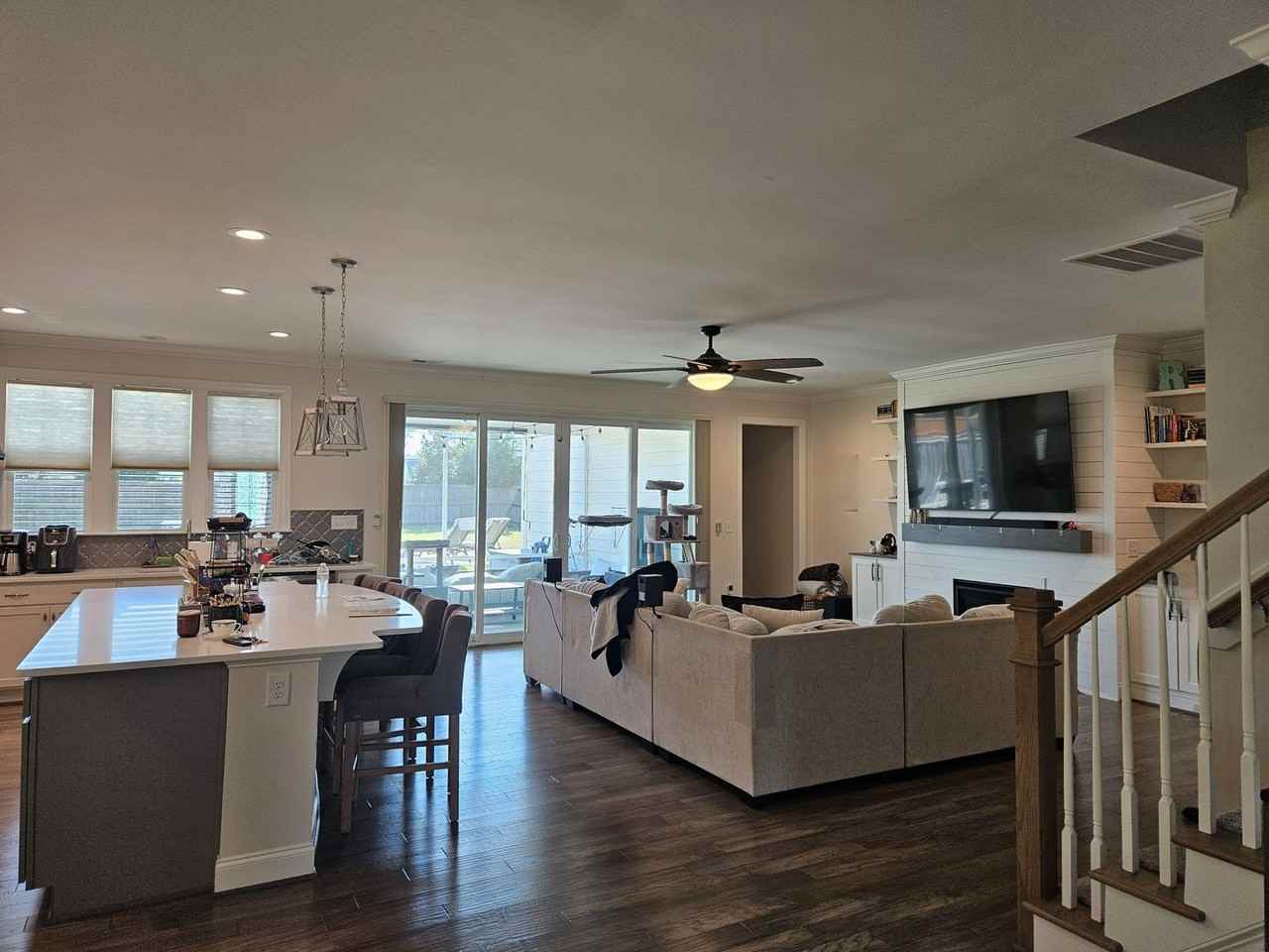 12 E Shooting Star Ln - Photo 7 of 32