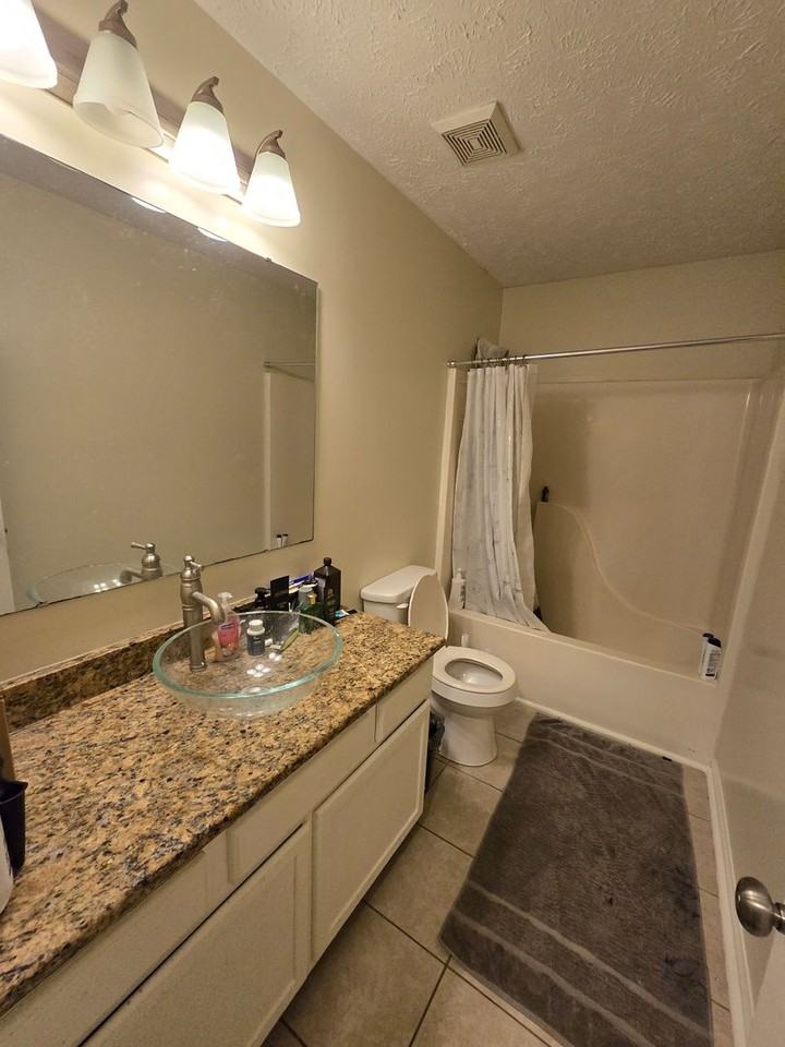 472 Brandermill Rd - Photo 5 of 6