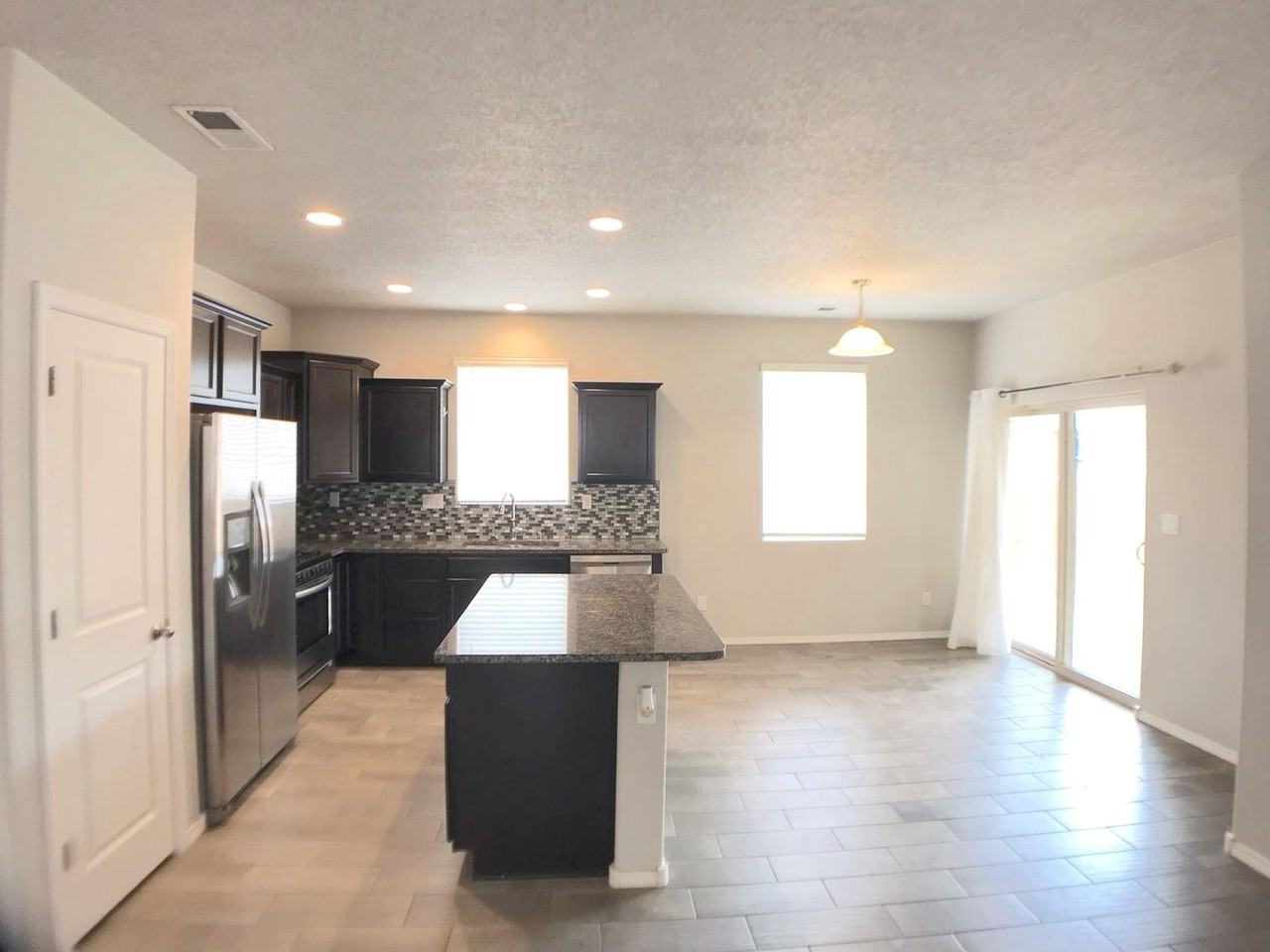 1748 Valle Vista Rd Nw - Photo 6 of 39