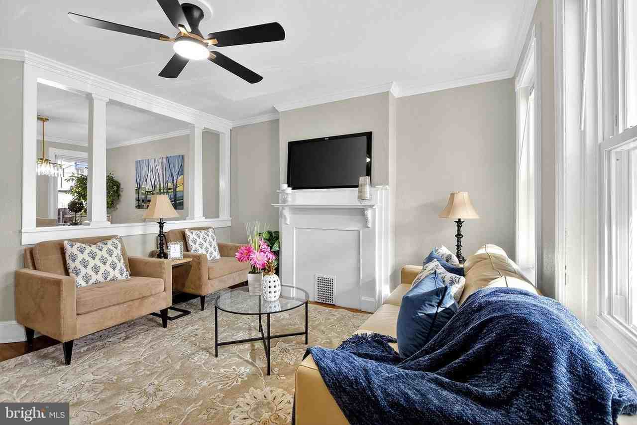 2923 N Washington St - Photo 3 of 11