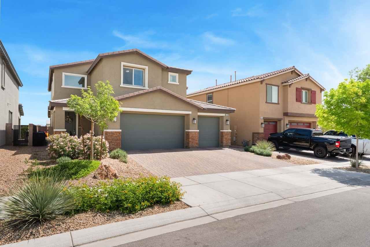 7438 Ardenno St - Photo 3 of 45