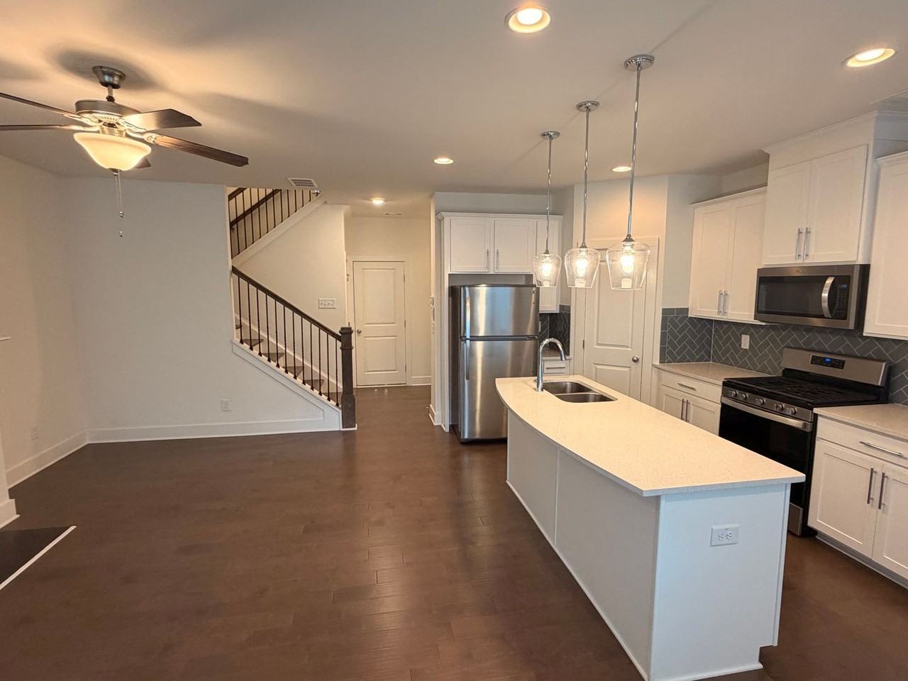 14 Steelwood Ct - Photo 3 of 23