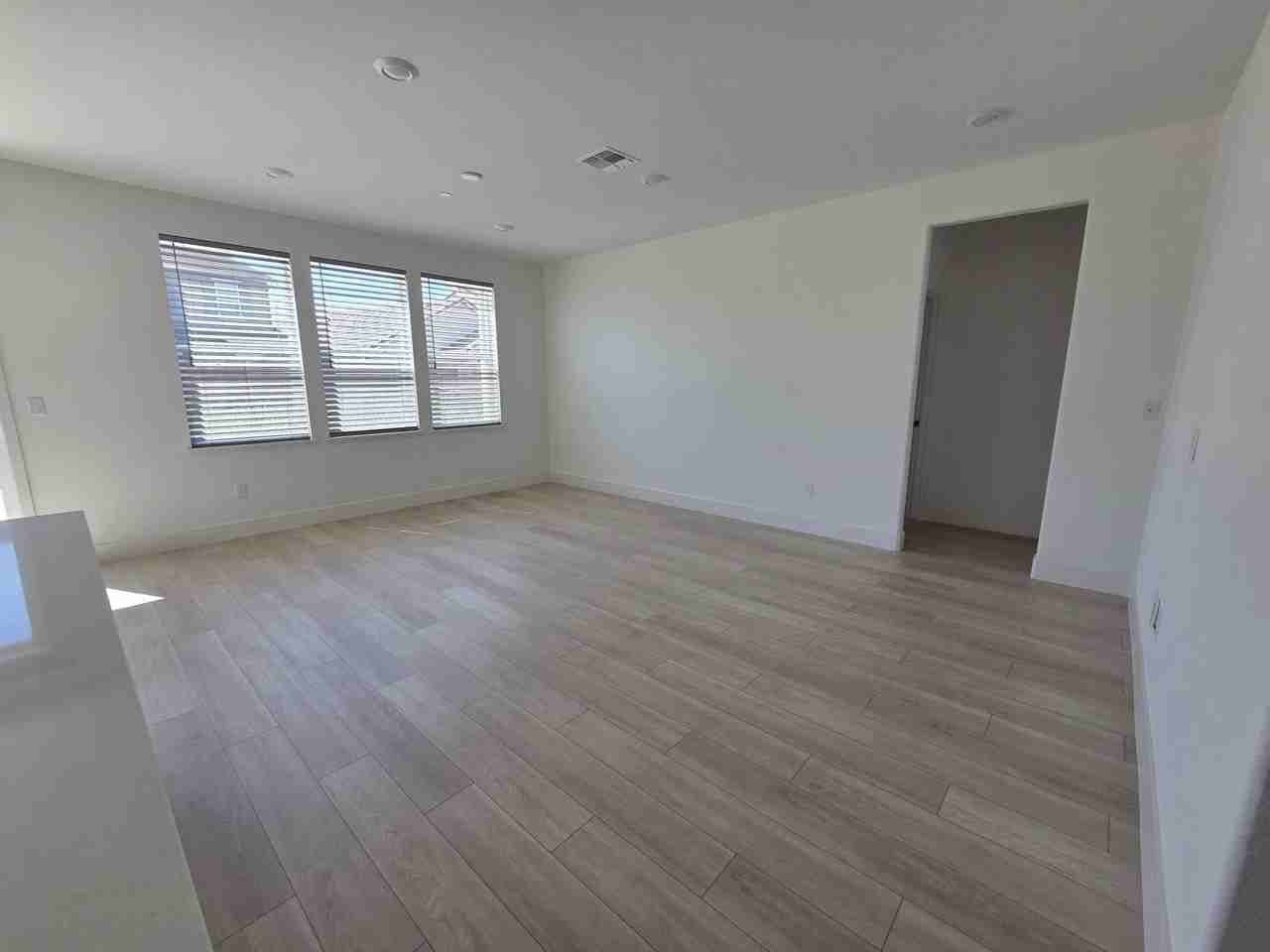 8358 Akino Ct - Photo 6 of 26