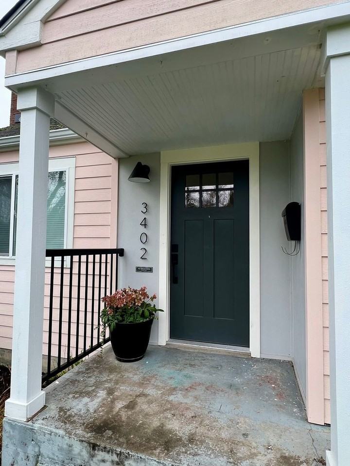 3402 Pear St Se - Photo 2 of 23