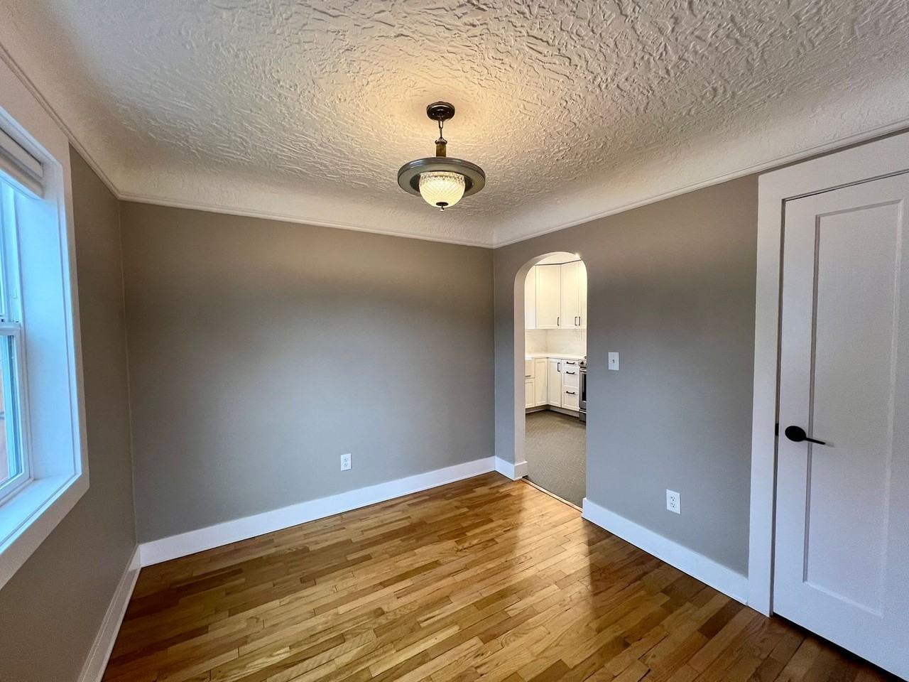 3402 Pear St Se - Photo 6 of 23