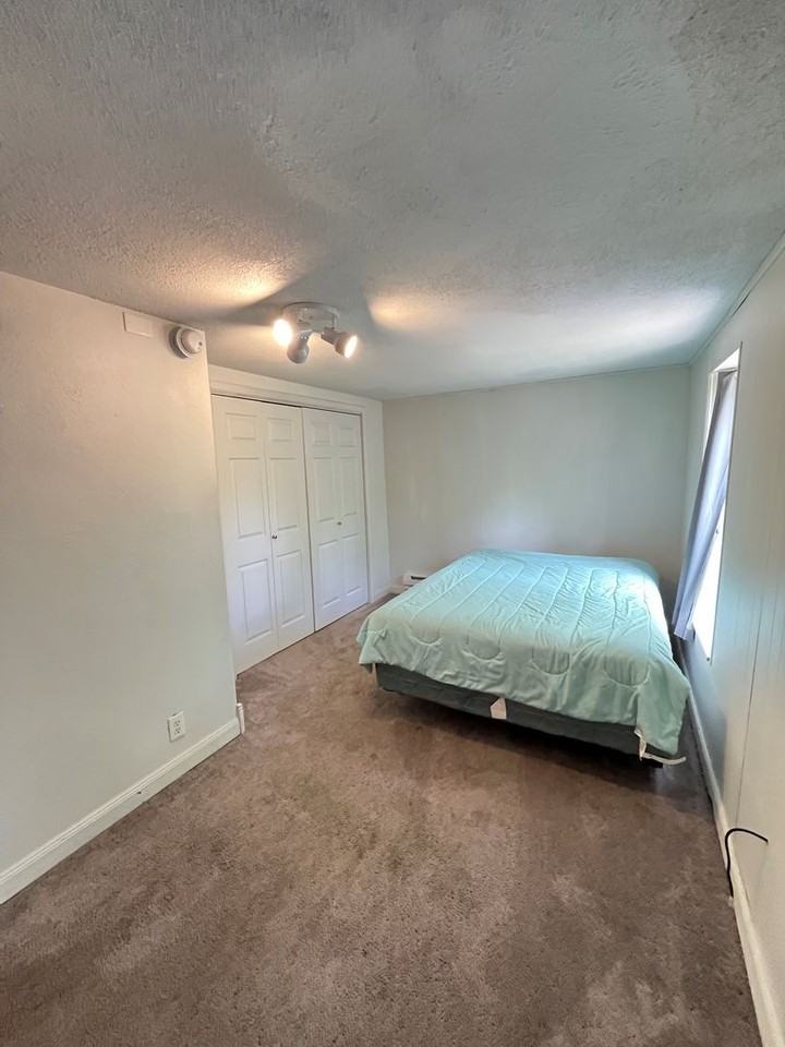 664 W Whillock St - Photo 5 of 9