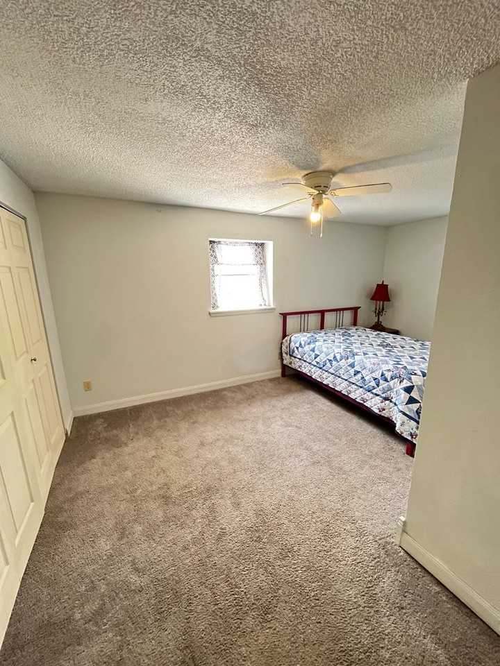 664 W Whillock St - Photo 6 of 9