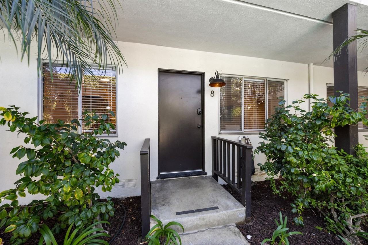 Leadbetter Lofts Student Inspired Living - Photo 2 of 50