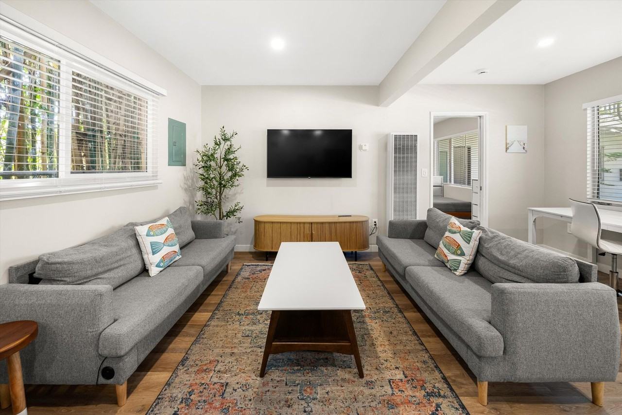 Leadbetter Lofts Student Inspired Living - Photo 7 of 50