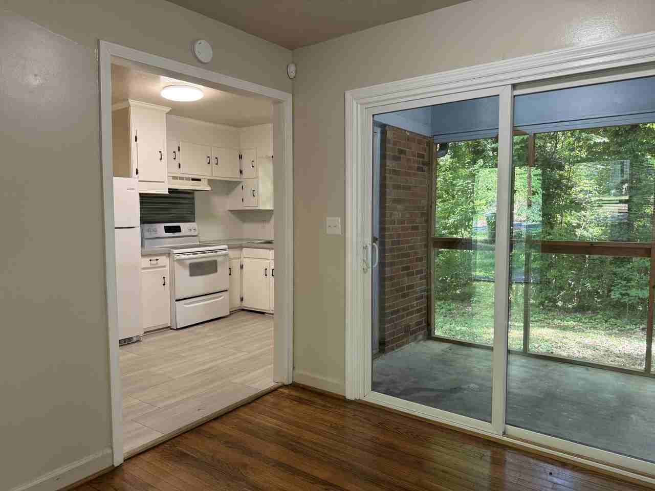 323 Raeford Ave #323 - Photo 4 of 11