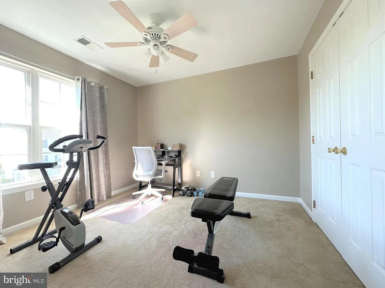 1901 Blue Heron Dr #1 - Photo 6 of 11