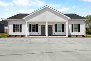 featured image of 1011 Oak St #A