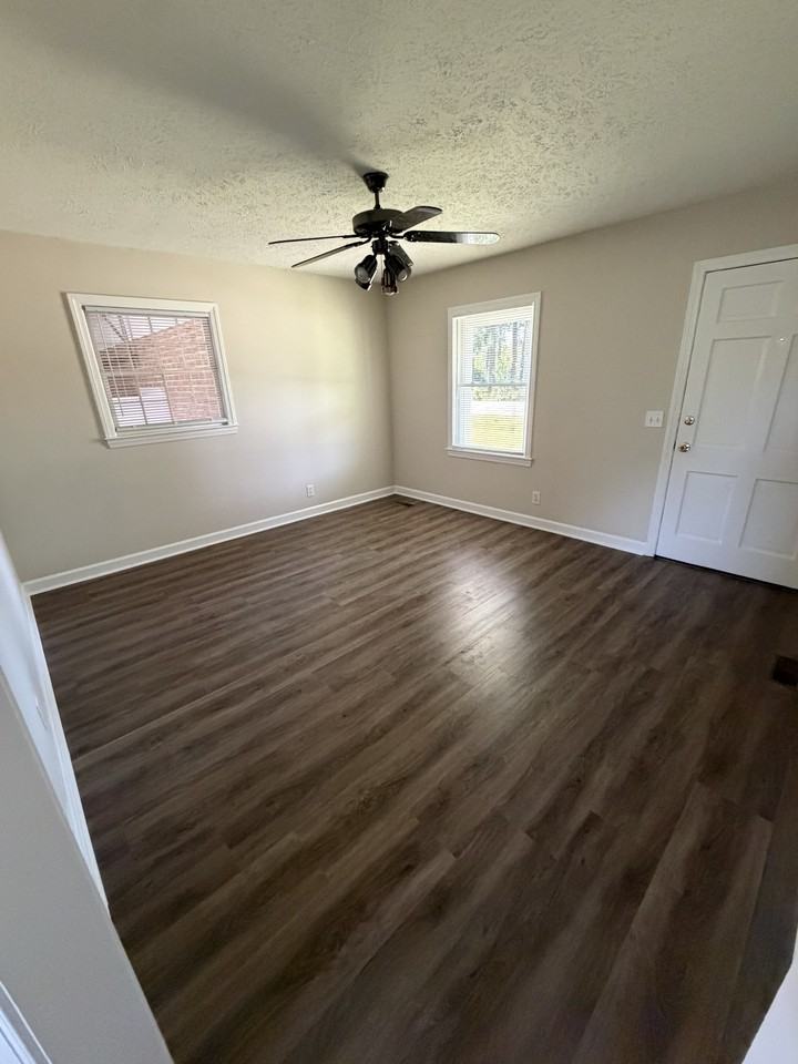 1408 Old Ebenezer Rd #1 - Photo 7 of 13