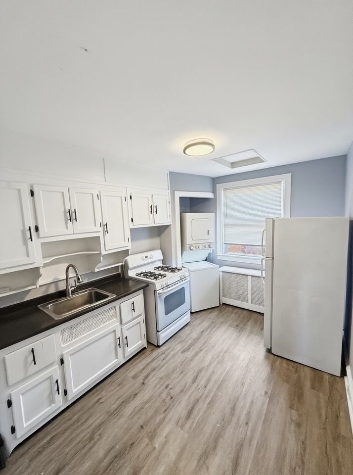 4222 Shamrock Ave #2 - Photo 5 of 12