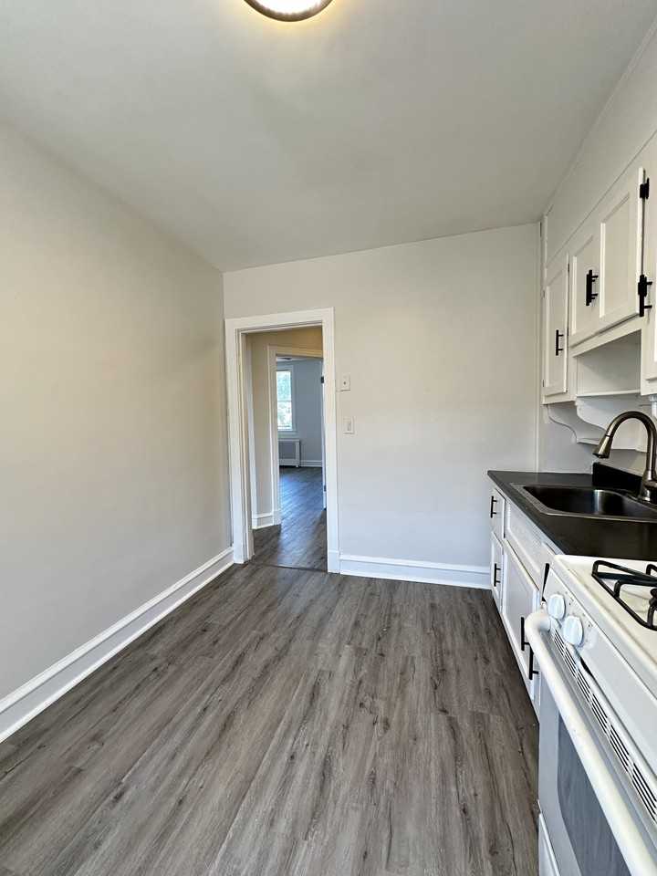 4222 Shamrock Ave #2 - Photo 6 of 12