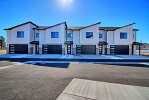 featured image of 681 28 Rd #1