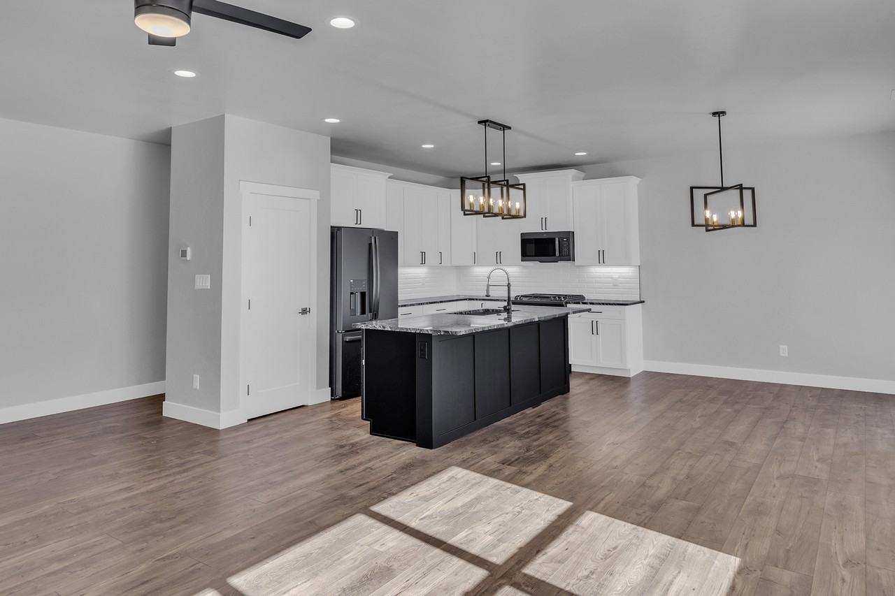 681 28 Rd #1 - Photo 4 of 10