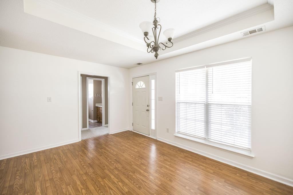 205 Wembley Dr #1 - Photo 5 of 30