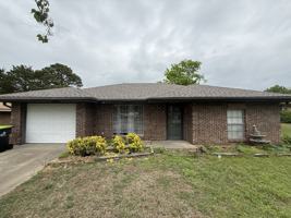 featured image of 424 N Hillcrest St #1