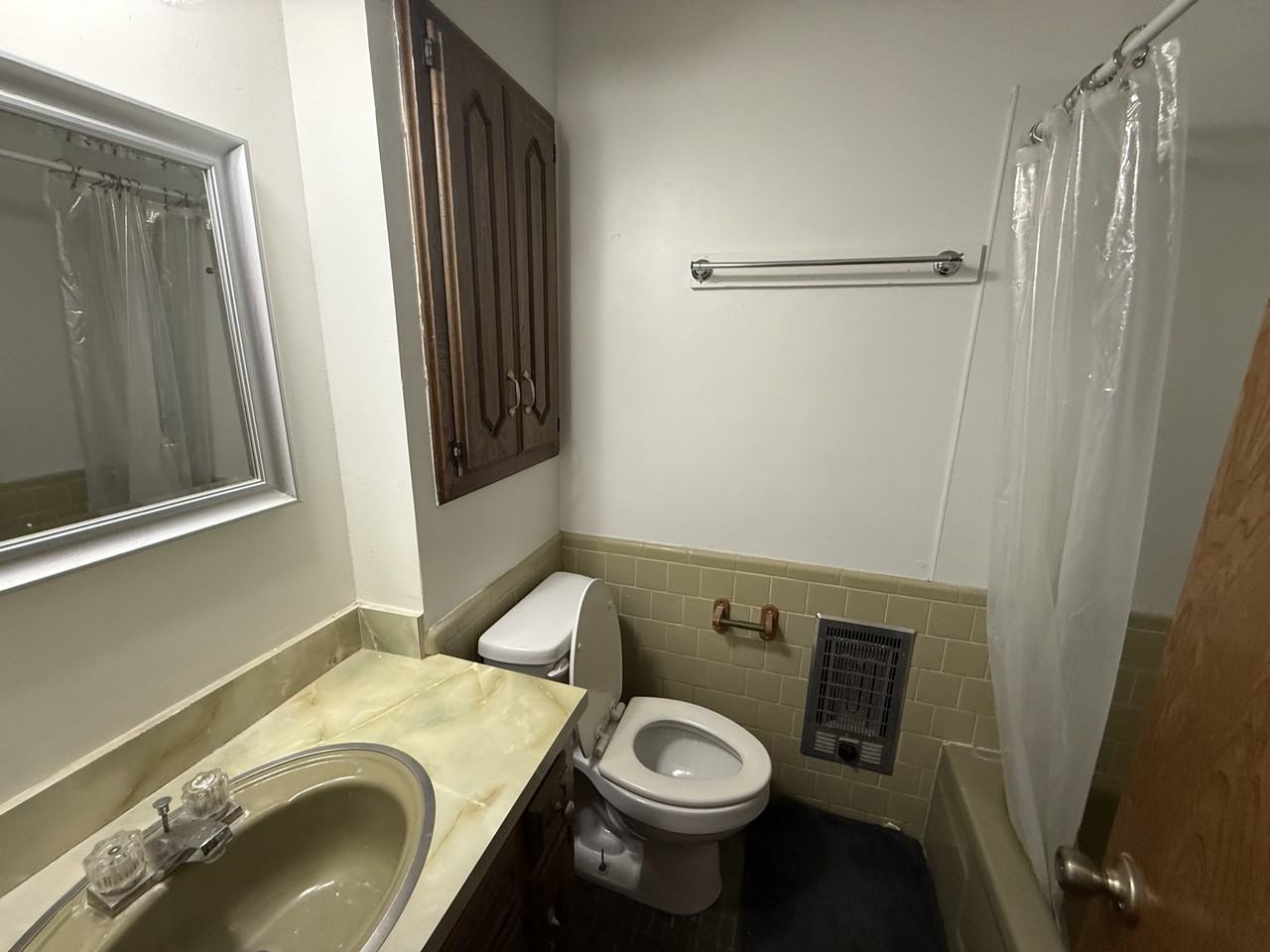 424 N Hillcrest St #1 - Photo 6 of 9