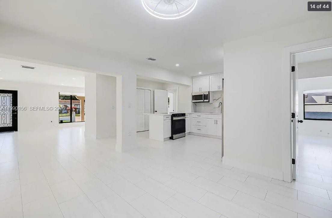 865 West 72nd Place #865