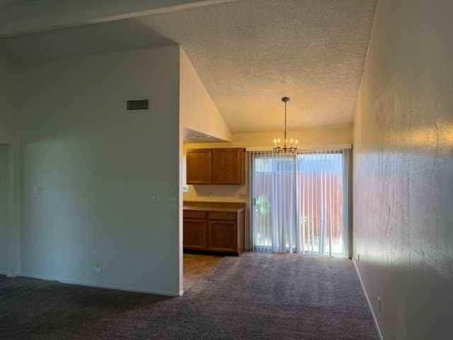 9211 Dalewood St - Photo 5 of 30