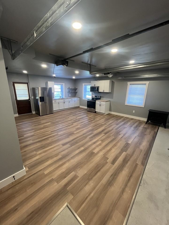 49 S Mill St #B - Photo 2 of 15