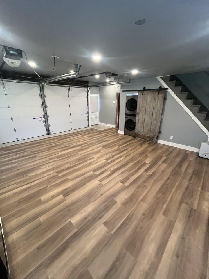 49 S Mill St #B - Photo 3 of 15