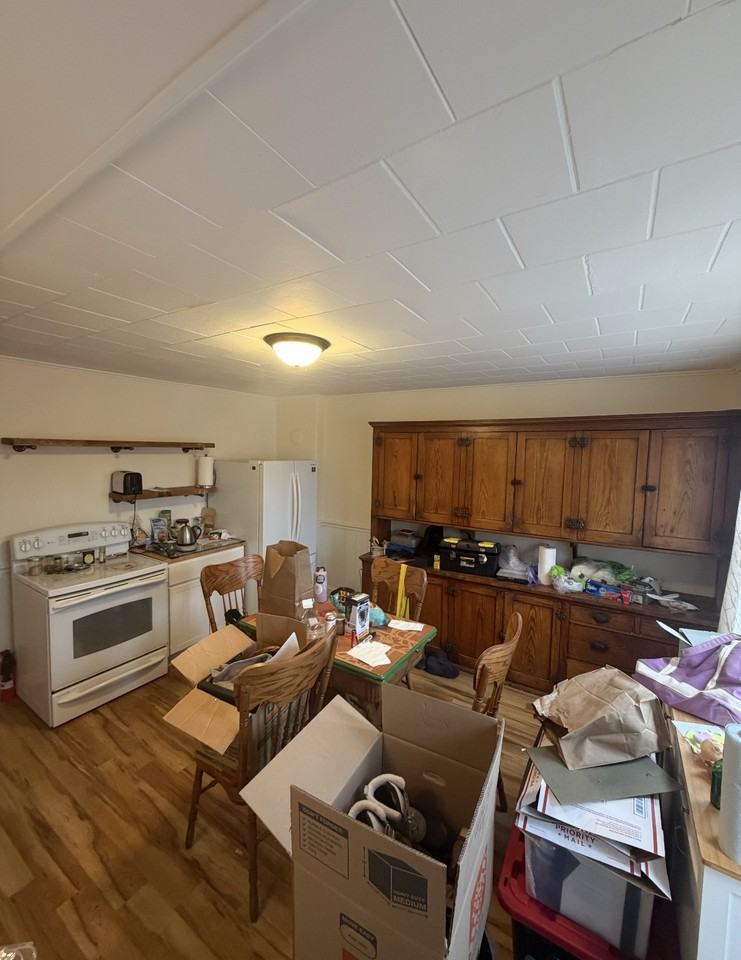 52 Everett St #1 - Photo 4 of 14