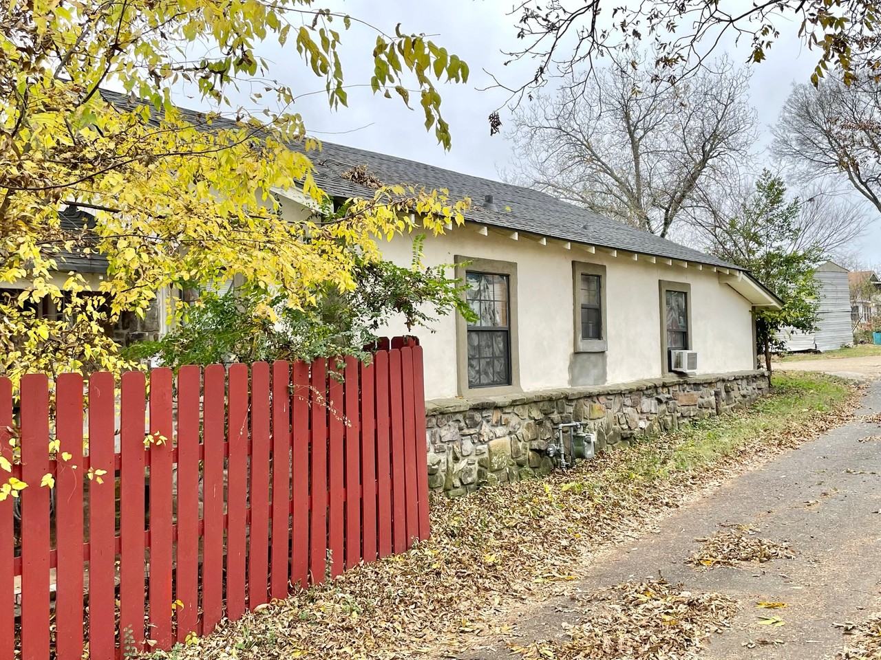 104 Selma St #1 - Photo 4 of 28