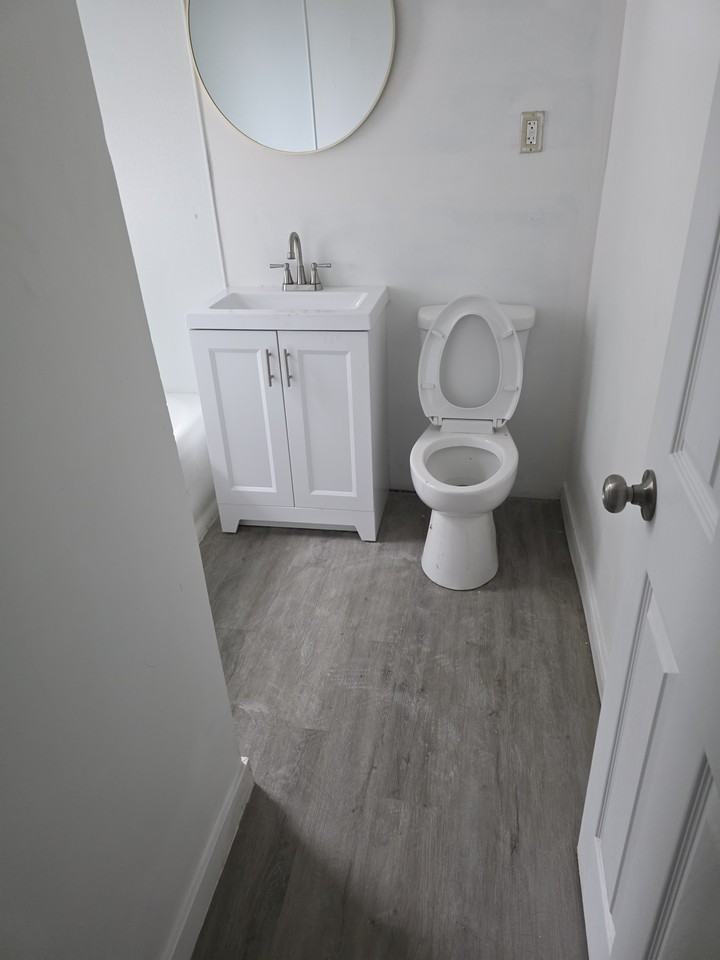 3222 W Fairmount Ave #1 - Photo 6 of 11