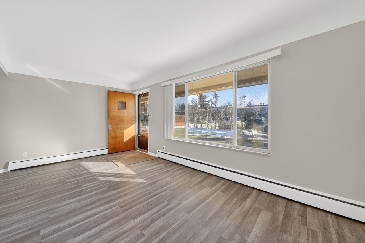 23 W Burdick St #4 - Photo 4 of 14