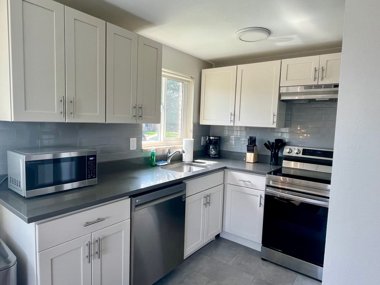 10709 W 8th Ave #709-8 - Photo 5 of 24