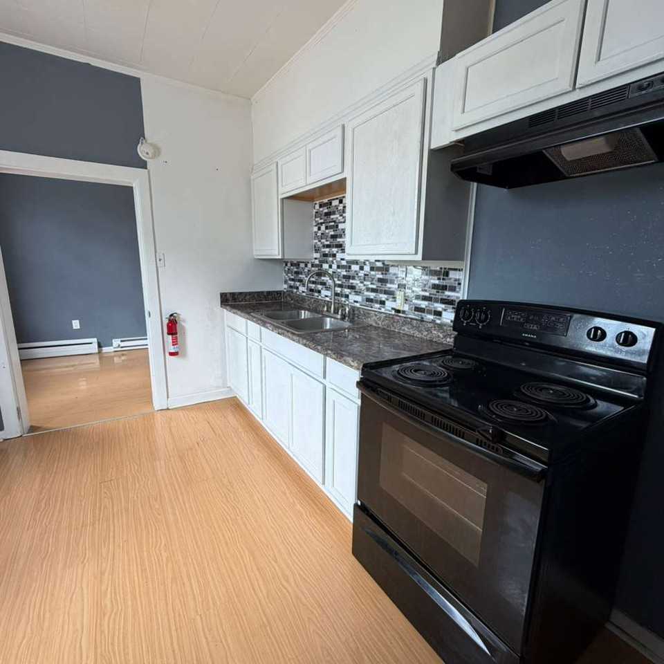 105 N Conococheague St #1 - Photo 4 of 8