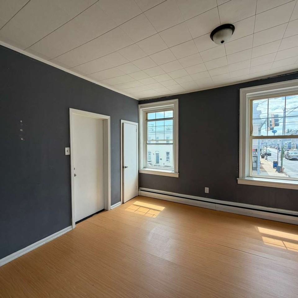 105 N Conococheague St #1 - Photo 6 of 8