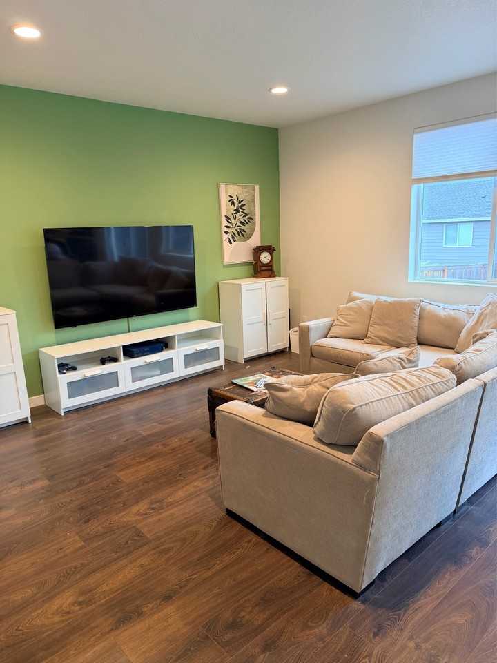 995 Ne Wildwood Dr #1 - Photo 4 of 13