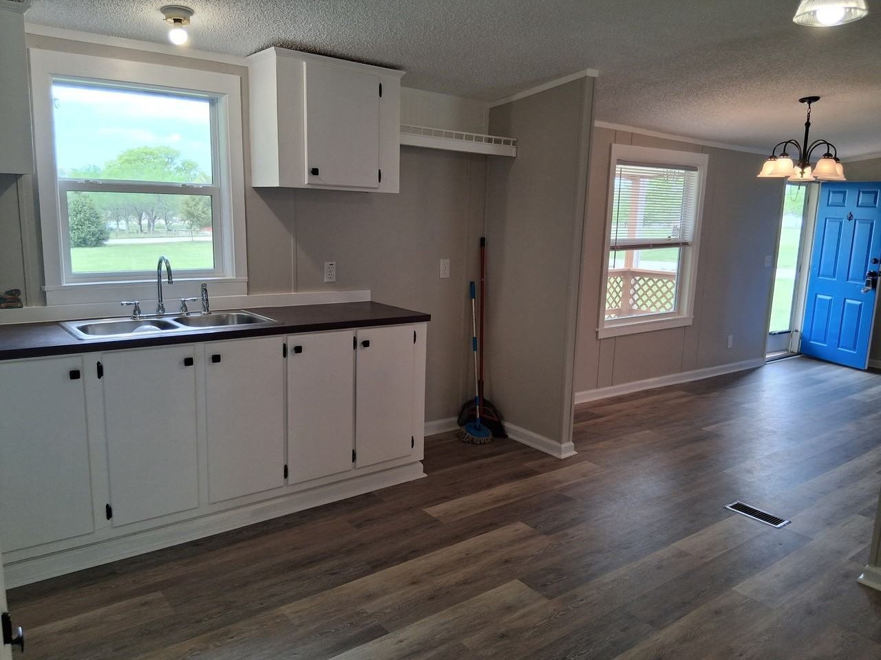 110 Chinquapin Ln #1 - Photo 5 of 17